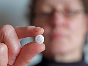 Supporting image for story: Blood thinner ‘better than aspirin’ for certain heart disease patients – study