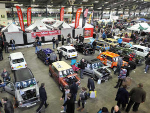 Supporting image for story: Mini enthusiasts flock to big show