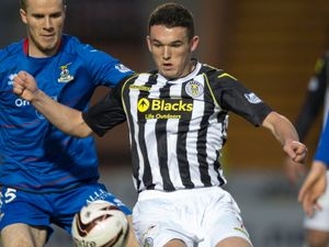 Supporting image for story: Aston Villa keen on Hibernian midfielder John McGinn