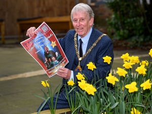 Supporting image for story: Mayor ready to welcome guests to charity gala