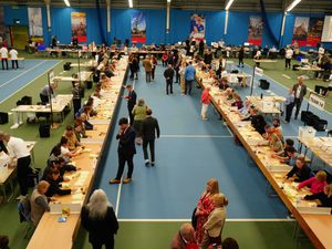 Supporting image for story: Houghton and Sunderland South wins race to declare first