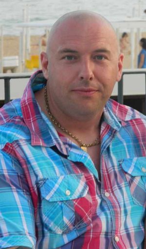 Lee Woodward before he lost weight