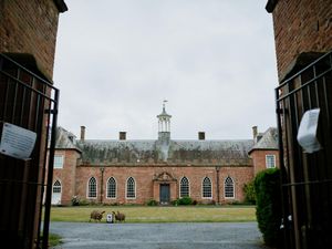 Supporting image for story: Hartlebury Castle in fresh appeal over future