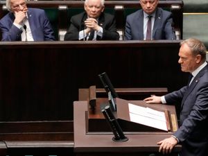 Supporting image for story: Poland plans large-scale military training for all adult males ‘in event of war’