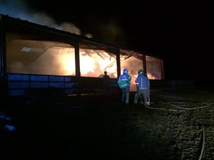 Supporting image for story: 100 tonne straw fire sets barn alight near Much Wenlock