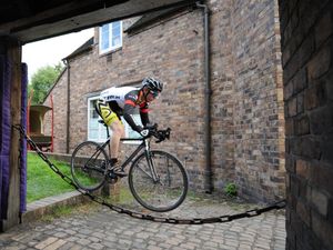 Supporting image for story: Crazy cycling race returning to Blists Hill's cobbled streets