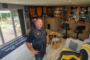 Cognitos boasts a DJ booth with decks, a Space Invaders arcade machine, juke box, its own beer garden, a jacuzzi and even a toilet/shower room.