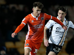 Supporting image for story: Ryan Barnett to stay at Shrewsbury Town as Salop prepare to exercise contract option