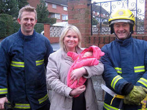 Supporting image for story: Firemen free baby locked in car