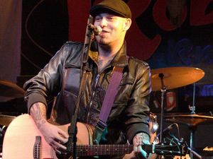 Supporting image for story: 'It should be a boster': Black Country comedian Jonny Cole talks ahead of Robin 2 show