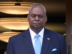 Supporting image for story: US defence secretary resumes duties after undergoing medical procedure