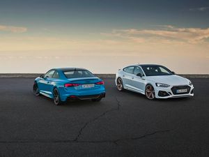 Supporting image for story: Audi brings RS5 range up to date with visual overhaul