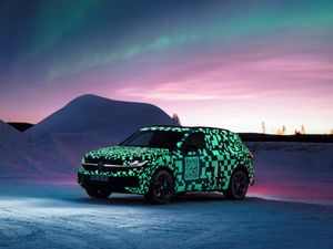 Supporting image for story: Volkswagen’s new Touareg enters final testing stage