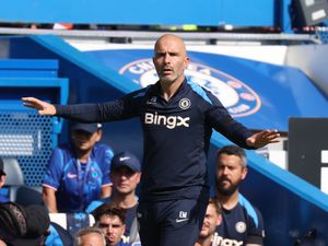 Supporting image for story: Enzo Maresca urges his Chelsea players to ignore external noise