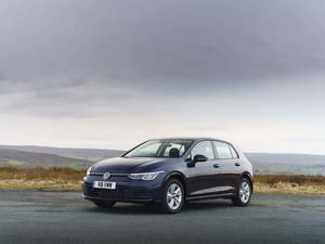 Supporting image for story: These were the best-selling new cars in October