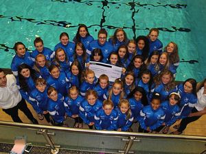 Supporting image for story: Swimming stars have lots to smile about