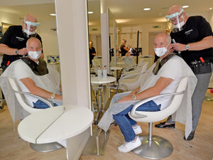 Supporting image for story: Steve Bull shoots straight to barber's shop