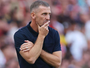 Supporting image for story: Gary O'Neil offers warning after Wolves loss