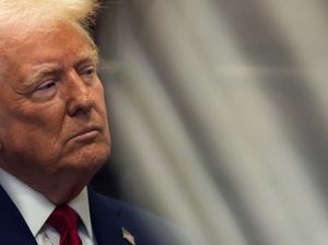 Supporting image for story: Trump tells Putin to end ‘ridiculous’ Ukraine war or face further sanctions