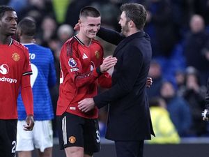 Supporting image for story: Michael Carrick hails attitude of Manchester United match-winner Benjamin Sesko