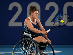 Supporting image for story: Jordanne Whiley pulls through a tough Tokyo quarter-final