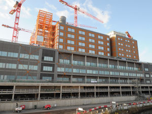 Supporting image for story: Midland Metropolitan Hospital could face more delays over health boundary changes