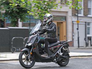 Supporting image for story: Super Soco reveals new electric scooter with 80-mile range