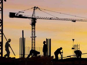 Supporting image for story: Rise in private housing activity drives construction starts