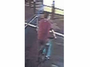 Supporting image for story: Appeal after supermarket workers locked in freezer