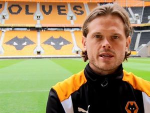 Supporting image for story: Wolves players turn video stars to raise dementia awareness