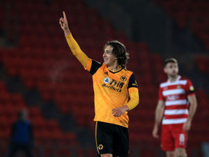 Supporting image for story: Fabio Silva delighted after 'very good' night with Wolves Under-21s