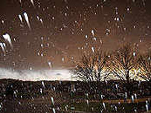 Supporting image for story: Chaos on roads as the snow returns