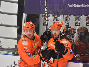 Supporting image for story: Telford Tigers on the brink of title after Bison win 
