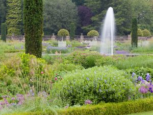 Supporting image for story: Trentham Estate tourist attraction going up for sale