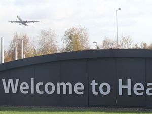 Supporting image for story: Quarantine policy is ‘lax’, scientist says, as ministers consider new measures