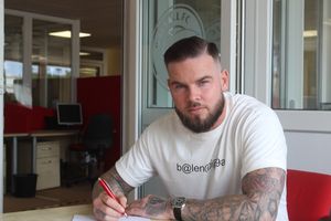 Danny Guthrie has signed a new deal (Credit: Walsall FC)