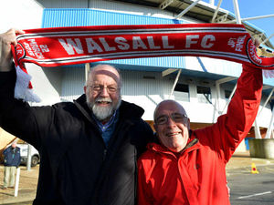 Supporting image for story: Reading 4 Walsall 0 - Fan pictures