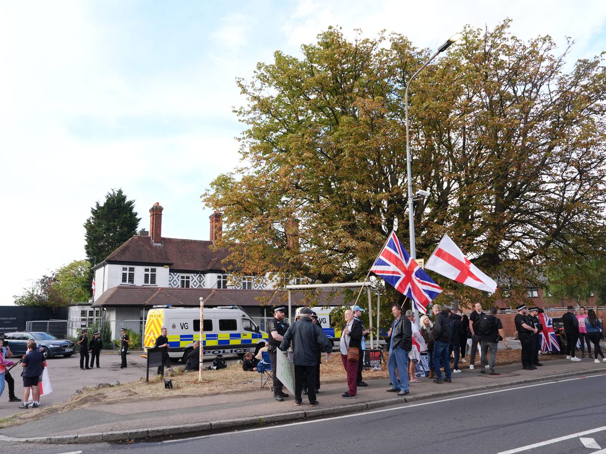 Ministers brace for fresh protests and legal battles after asylum hotel ruling