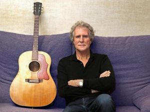 Supporting image for story: Dire Straits guitarist to appear in town