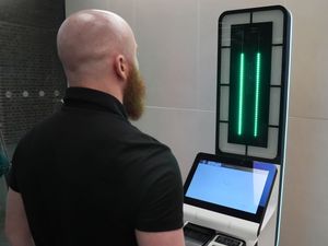 Supporting image for story: What is the Entry Exit System?