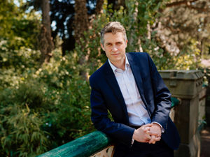 Supporting image for story: Gavin Williamson: 'I must force schools to open for the good of their students'