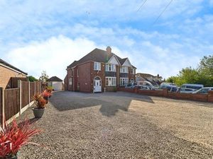 Supporting image for story: £345,000 family semi with huge driveway on Vicarage Road in Bilston