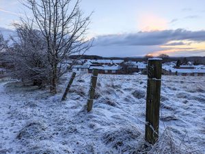 Snow in Telford on Wednesday mnorning. Photo: Liam Ball @Liam_Ball92 / @ShropshireWX