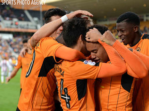 Supporting image for story: Wolves 3 Brentford 1 - Report and pictures