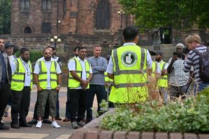 Minhaj Uddin addresses the drivers in attendance