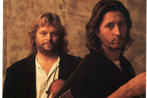 Supporting image for story: Show of Hands take on Birmingham