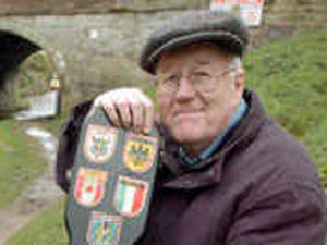 Supporting image for story: Award-winning singer returns