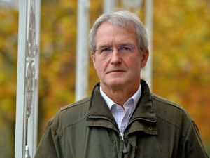 Supporting image for story: Date set for Owen Paterson suspension vote