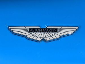 Supporting image for story: The new Aston Martin Valkyrie is loaded with Formula One-style tech