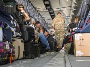 Supporting image for story: Second flight evacuating Britons from Israel leaves Tel Aviv